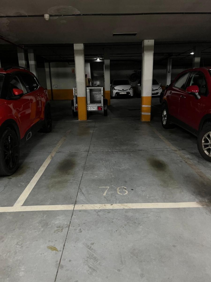 Garage for Rent in Gijón