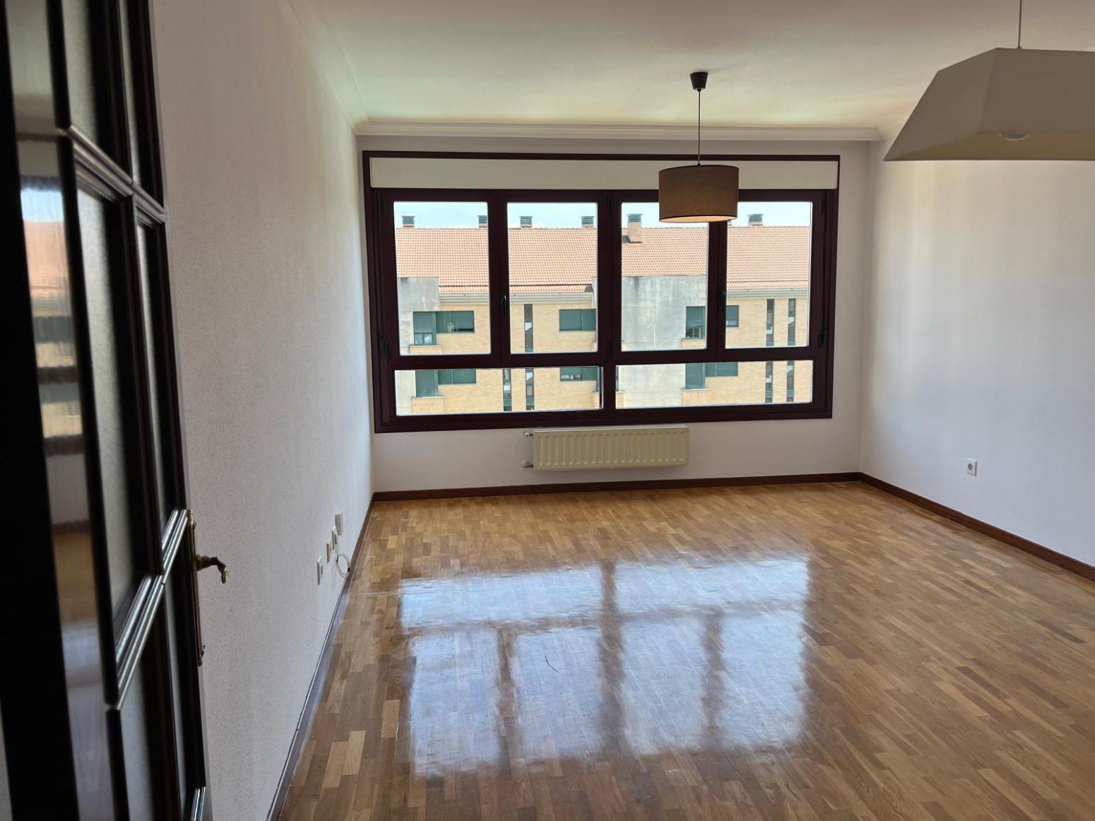 Piso en Alquiler en Gijón