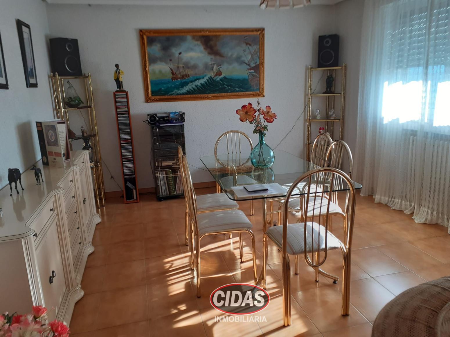 House for Sale in Cuadros