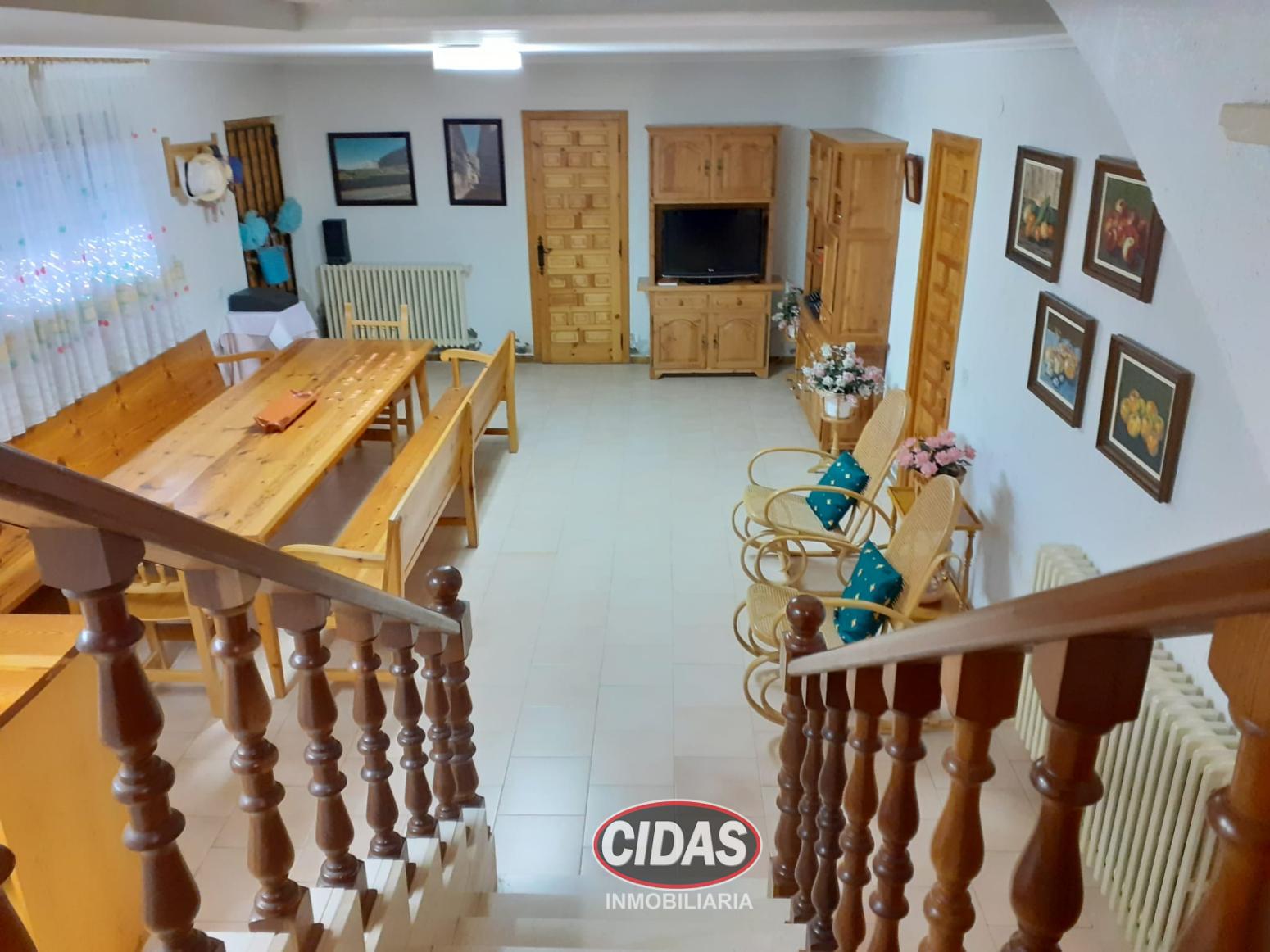 House for Sale in Cuadros