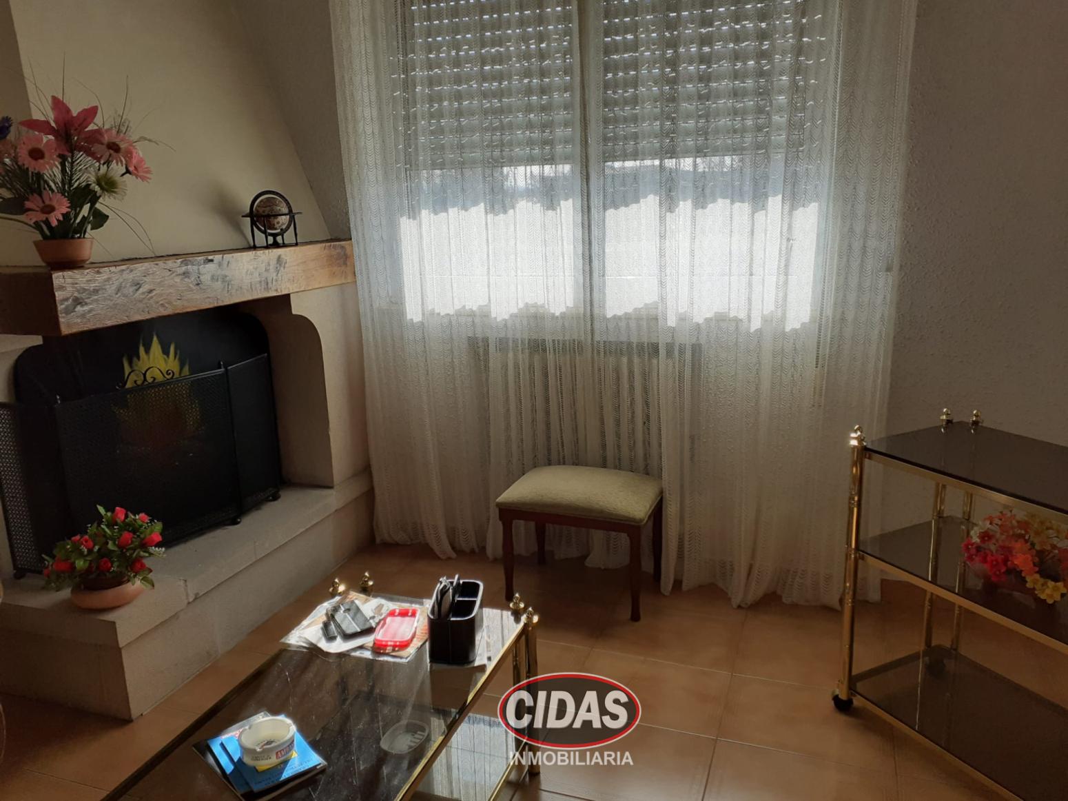 House for Sale in Cuadros