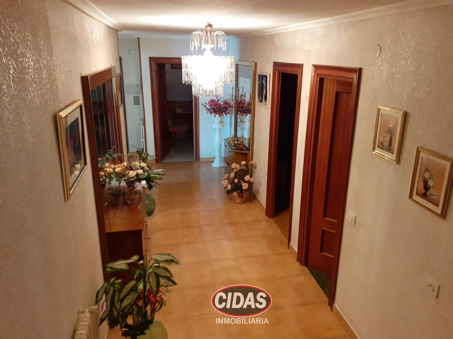 House for Sale in Cuadros