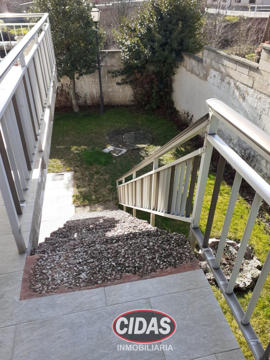 House for Sale in Cuadros