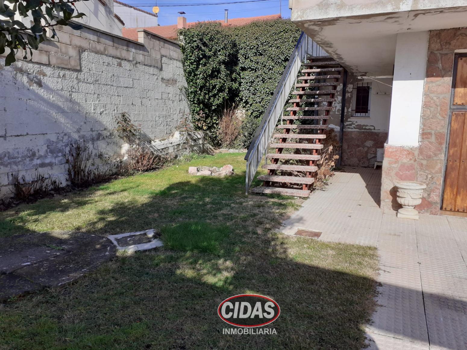 House for Sale in Cuadros