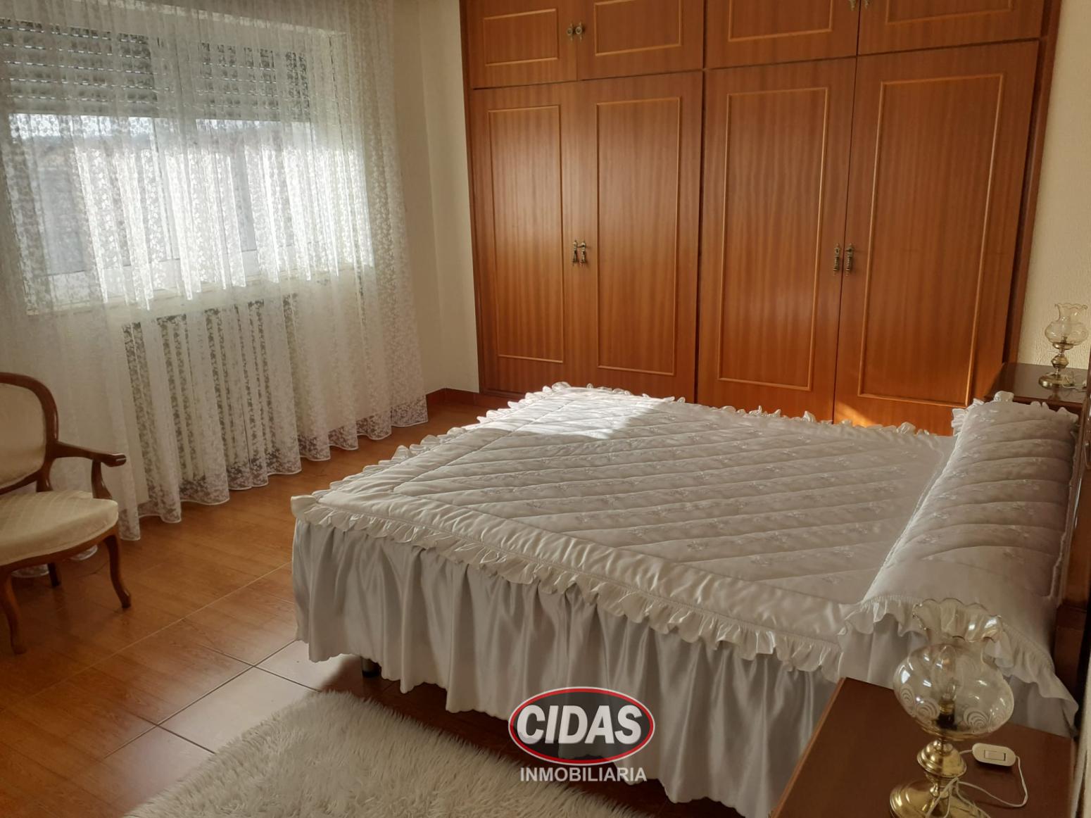 House for Sale in Cuadros