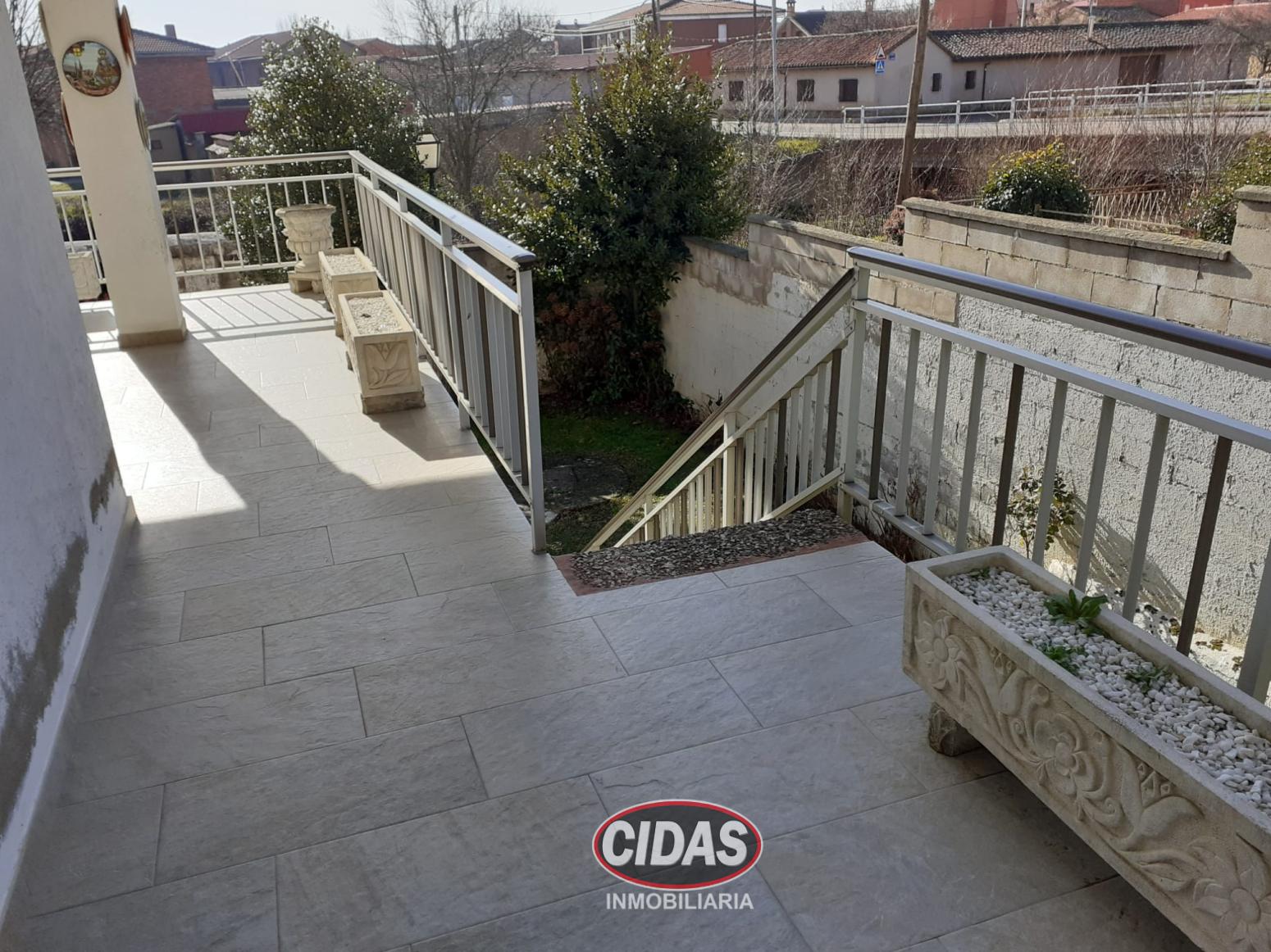 House for Sale in Cuadros