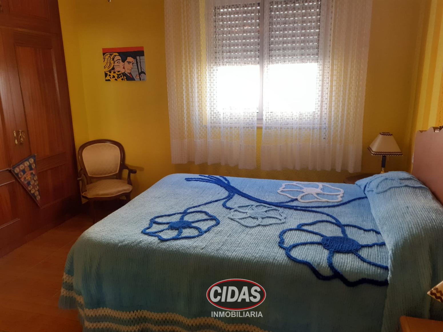 House for Sale in Cuadros