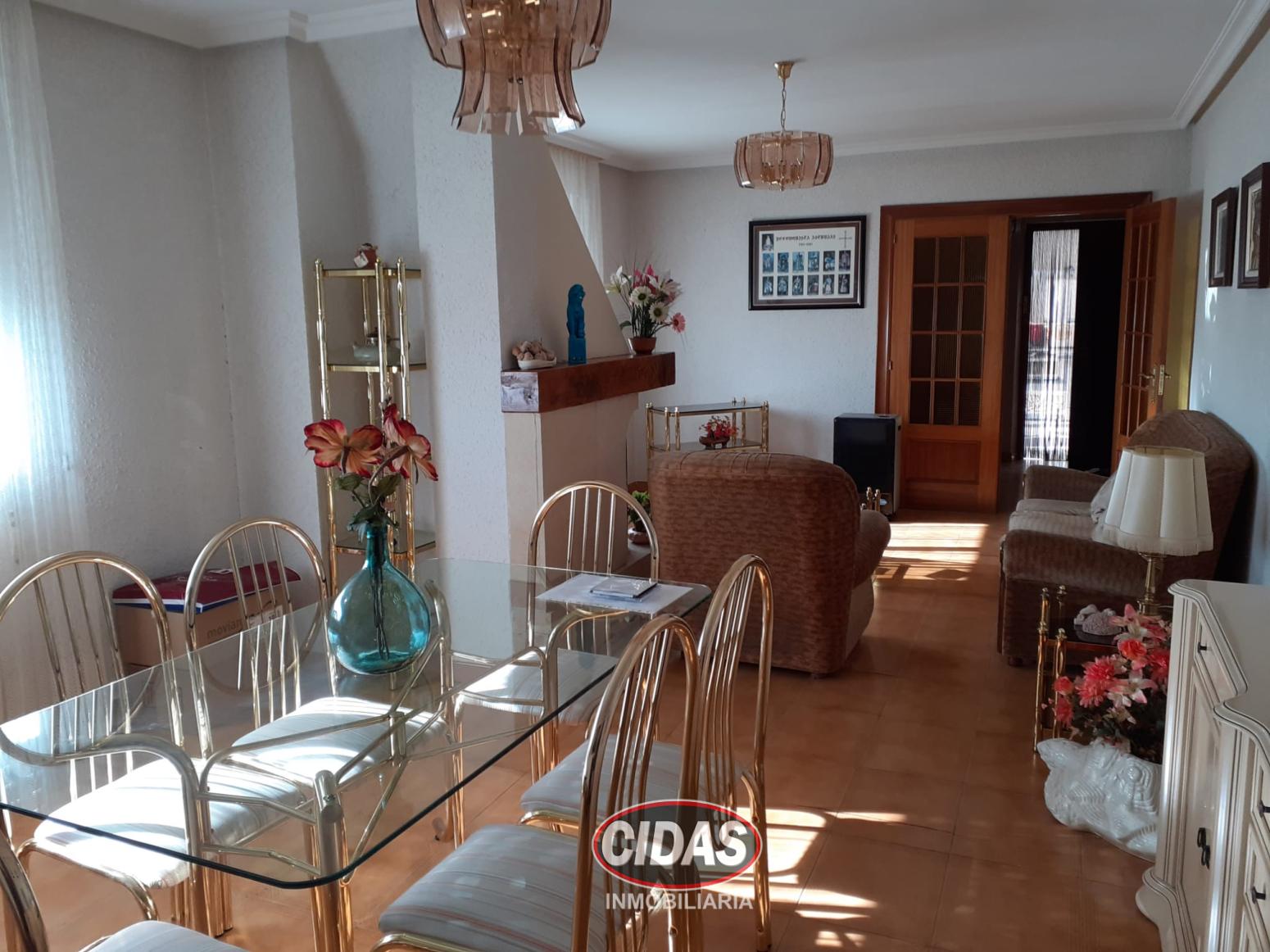 House for Sale in Cuadros