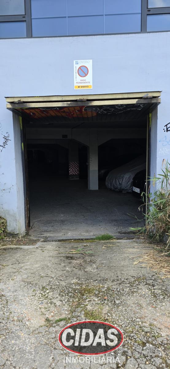 Garage for Sale in Oviedo
