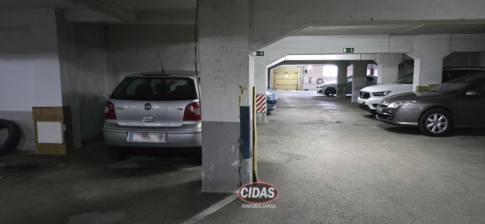Garage for Sale in Oviedo
