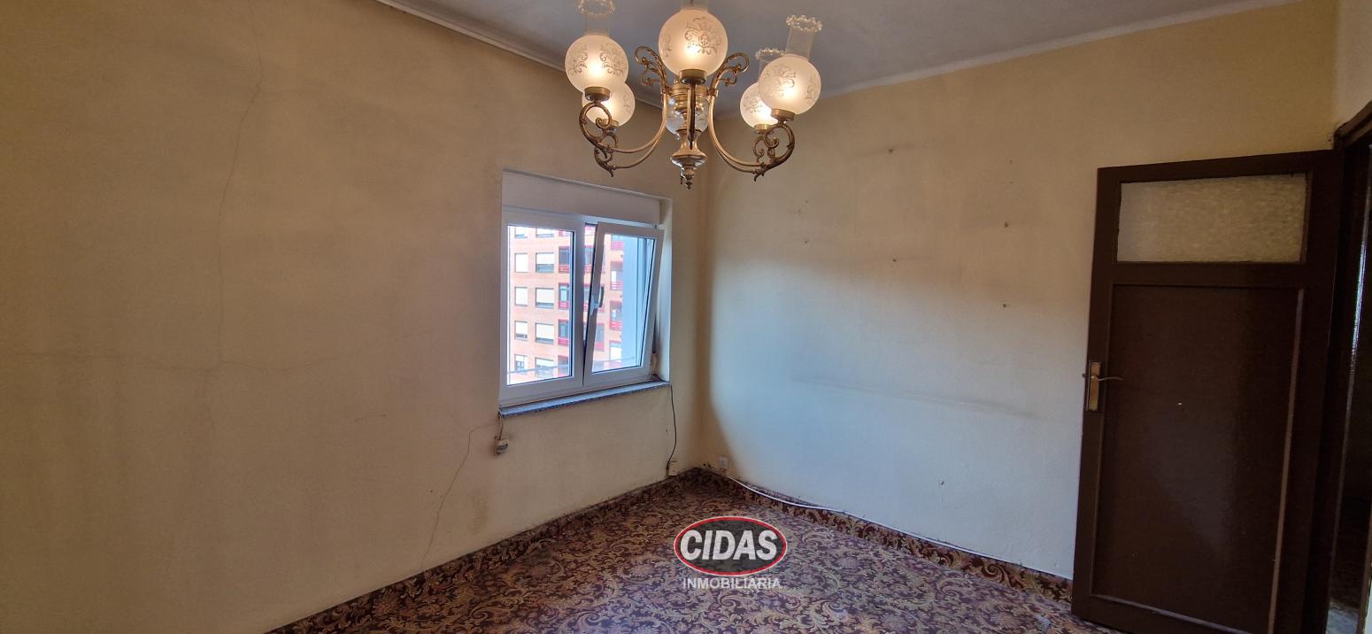 Flat for Sale in Oviedo