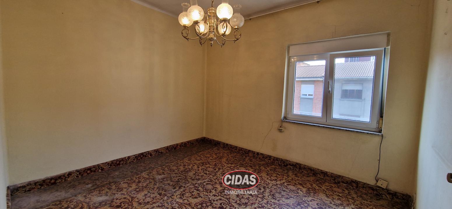 Flat for Sale in Oviedo