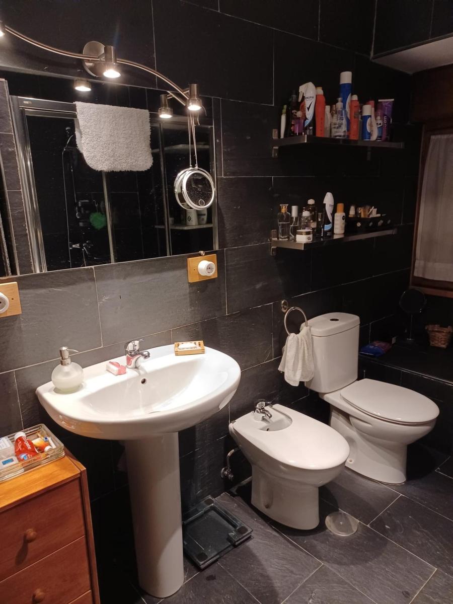 Chalet for Sale in Cangas del Narcea