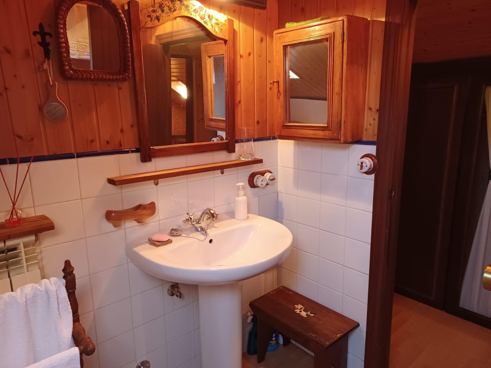 Chalet for Sale in Cangas del Narcea