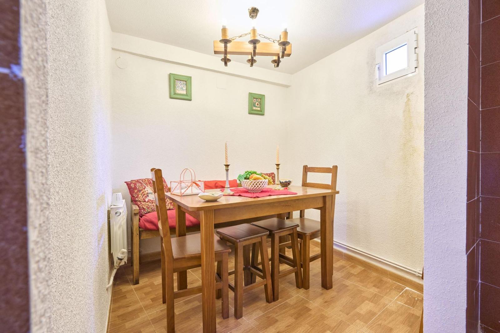 Chalet for Sale in Navacarros