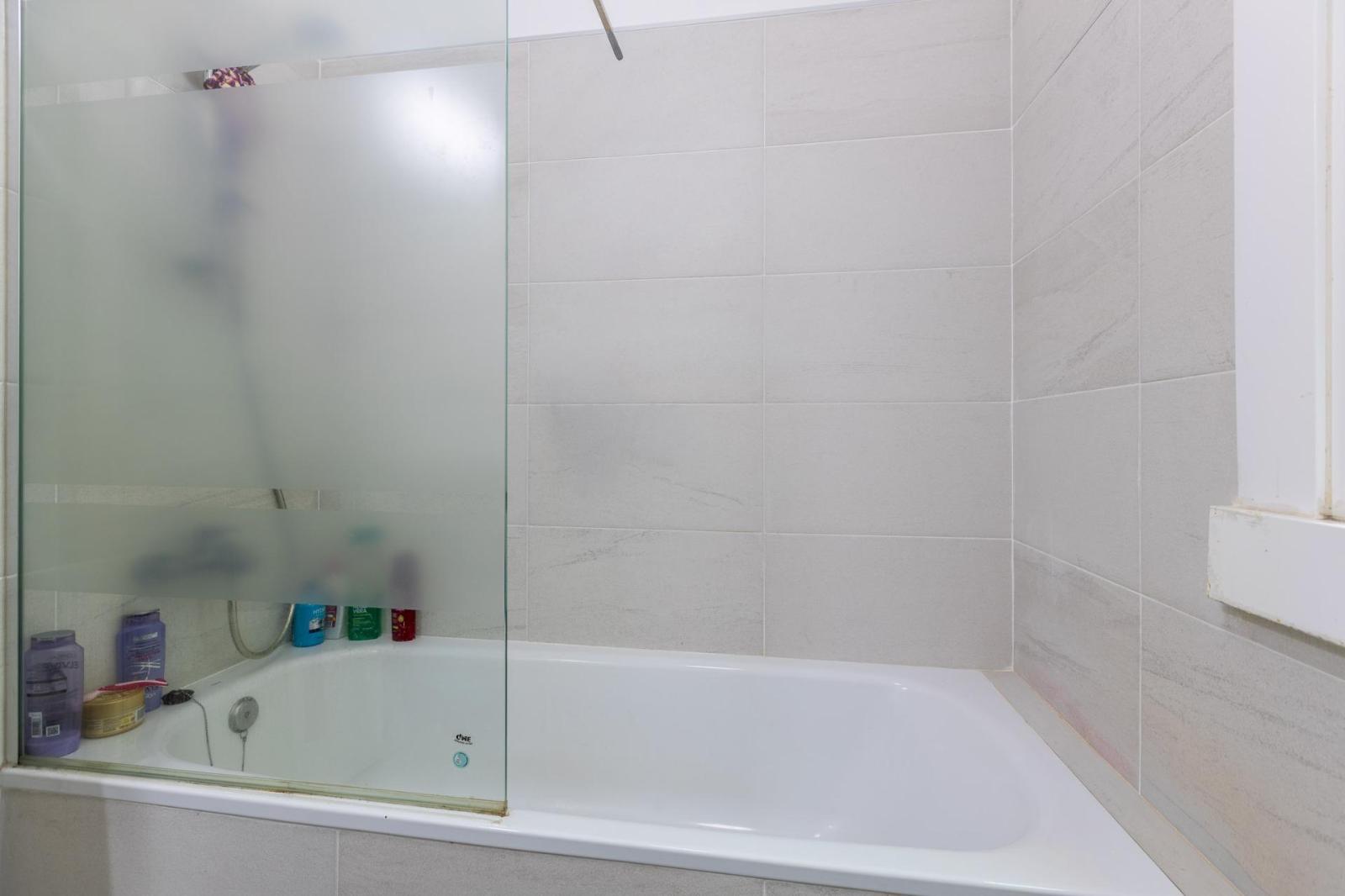 Flat for Sale in La Coruña