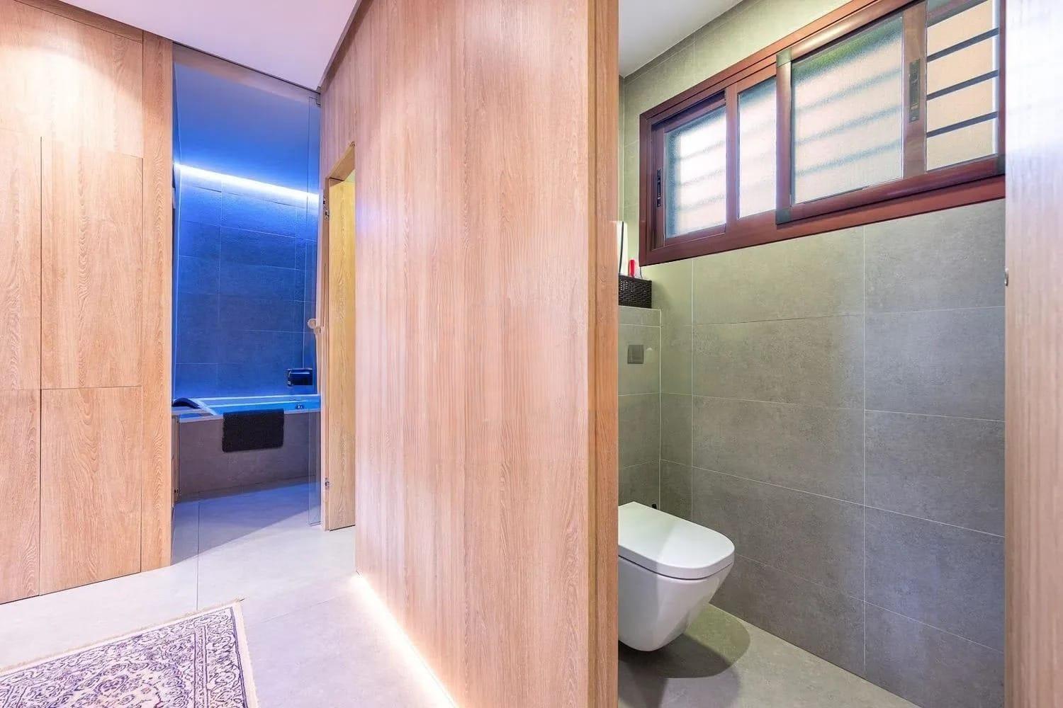 Flat for Sale in Las Palmas de Gran Canaria