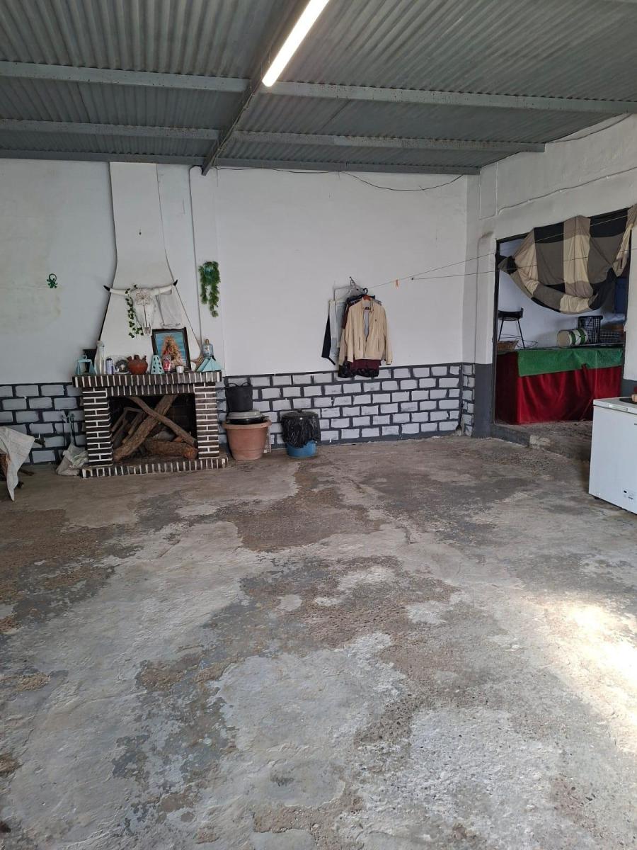 Garage for Sale in Almonte
