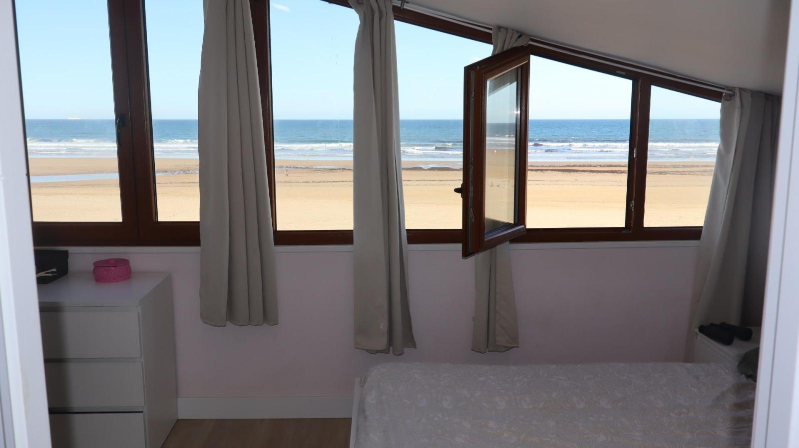 Flat for Sale in Santoña