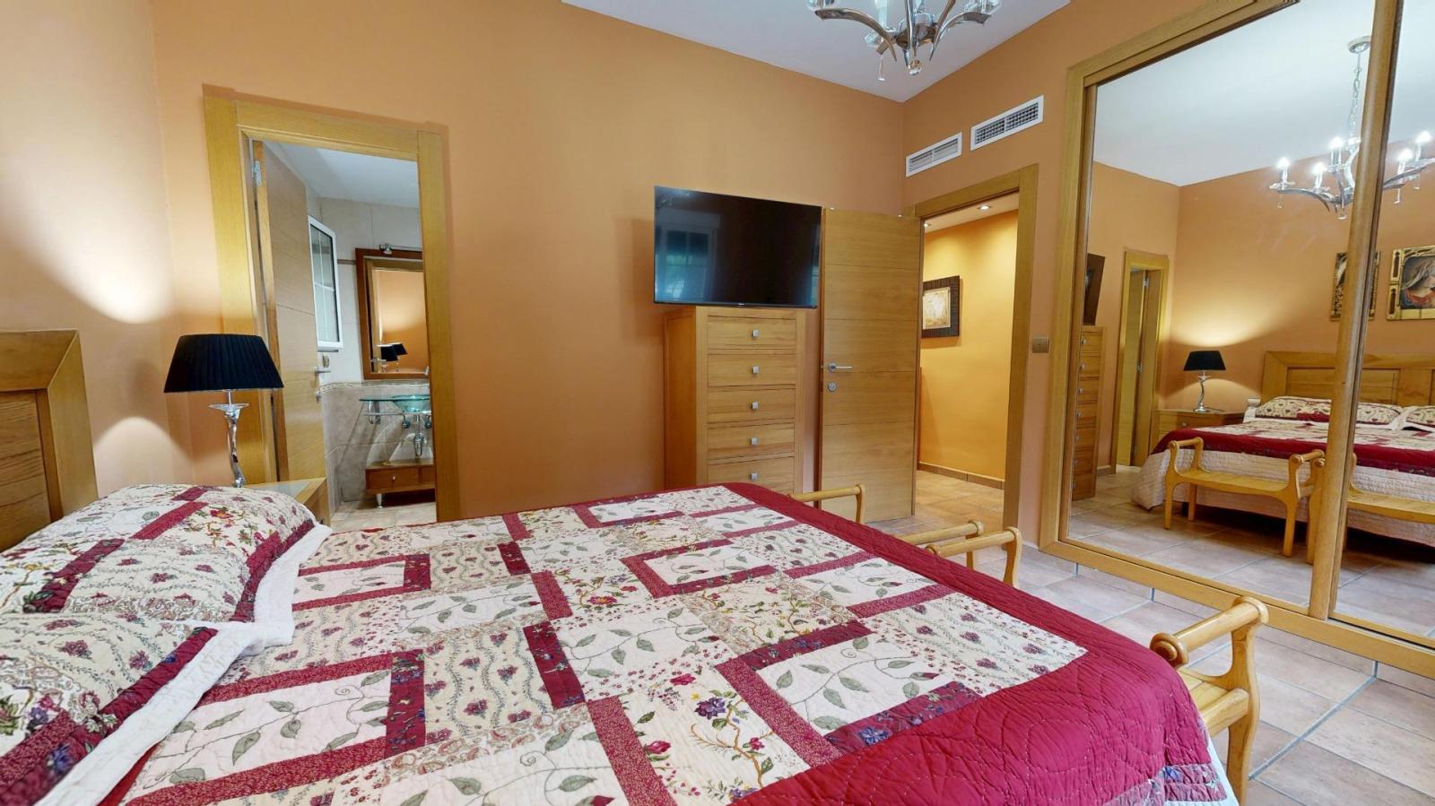Chalet for Sale in Alzira