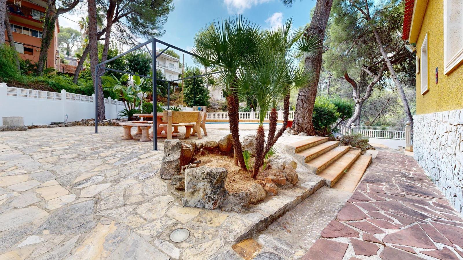 Chalet for Sale in Alzira