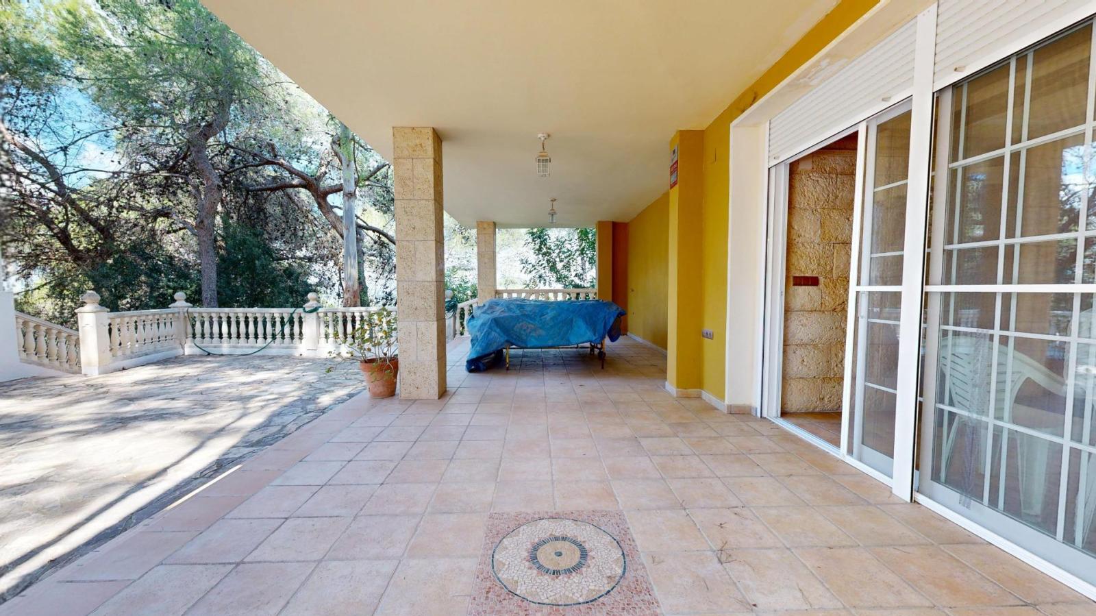 Chalet for Sale in Alzira