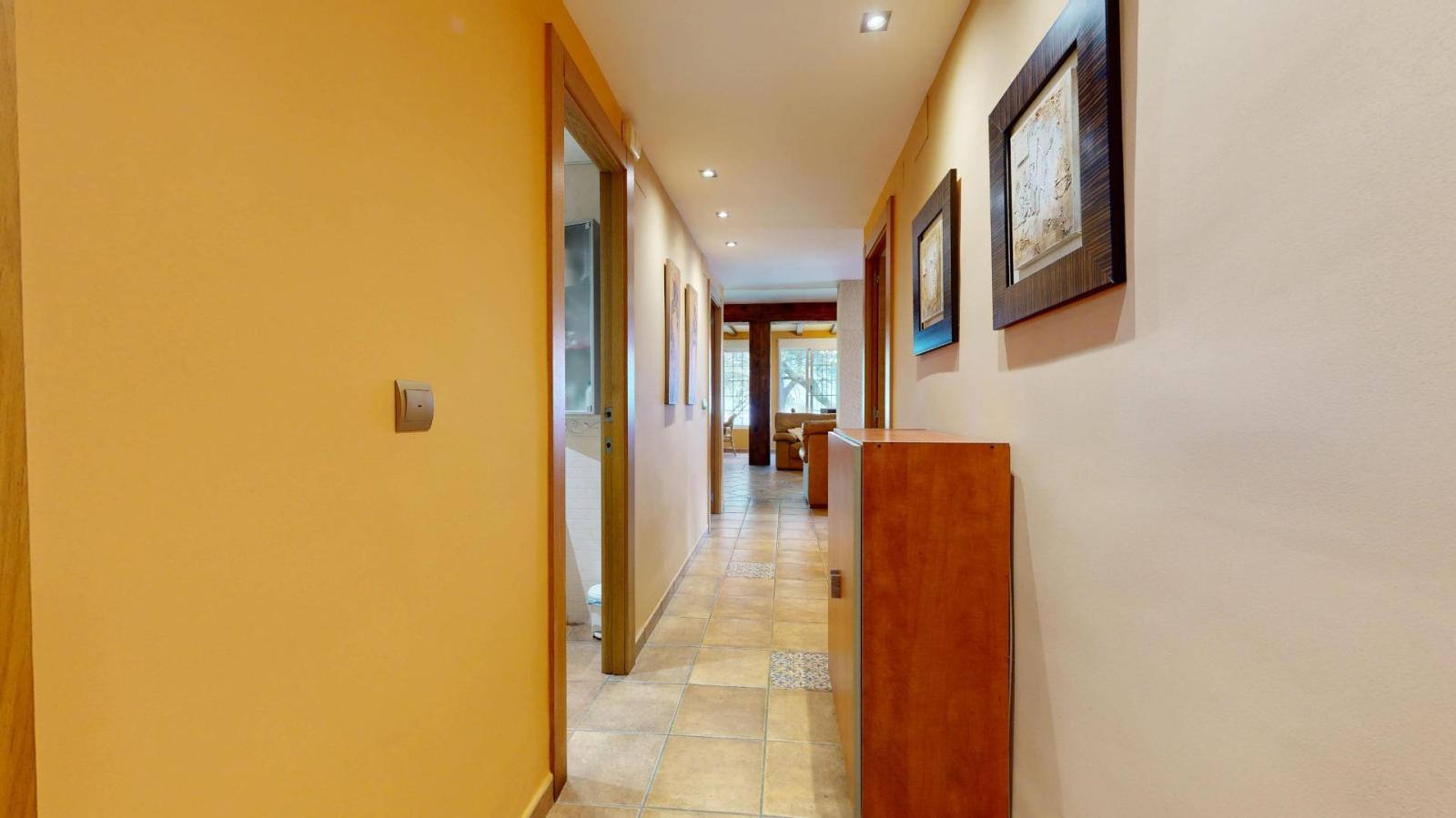 Chalet for Sale in Alzira