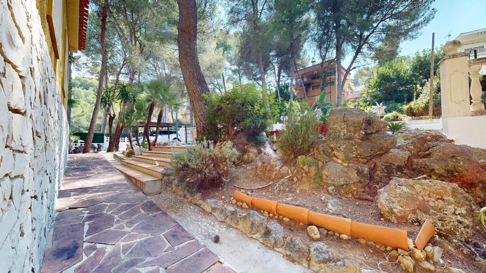 Chalet for Sale in Alzira