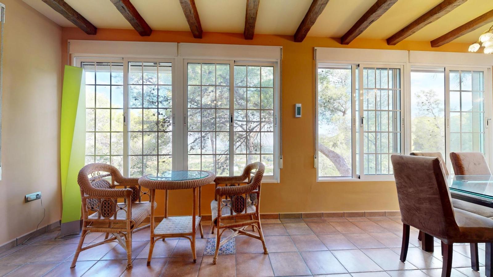 Chalet for Sale in Alzira