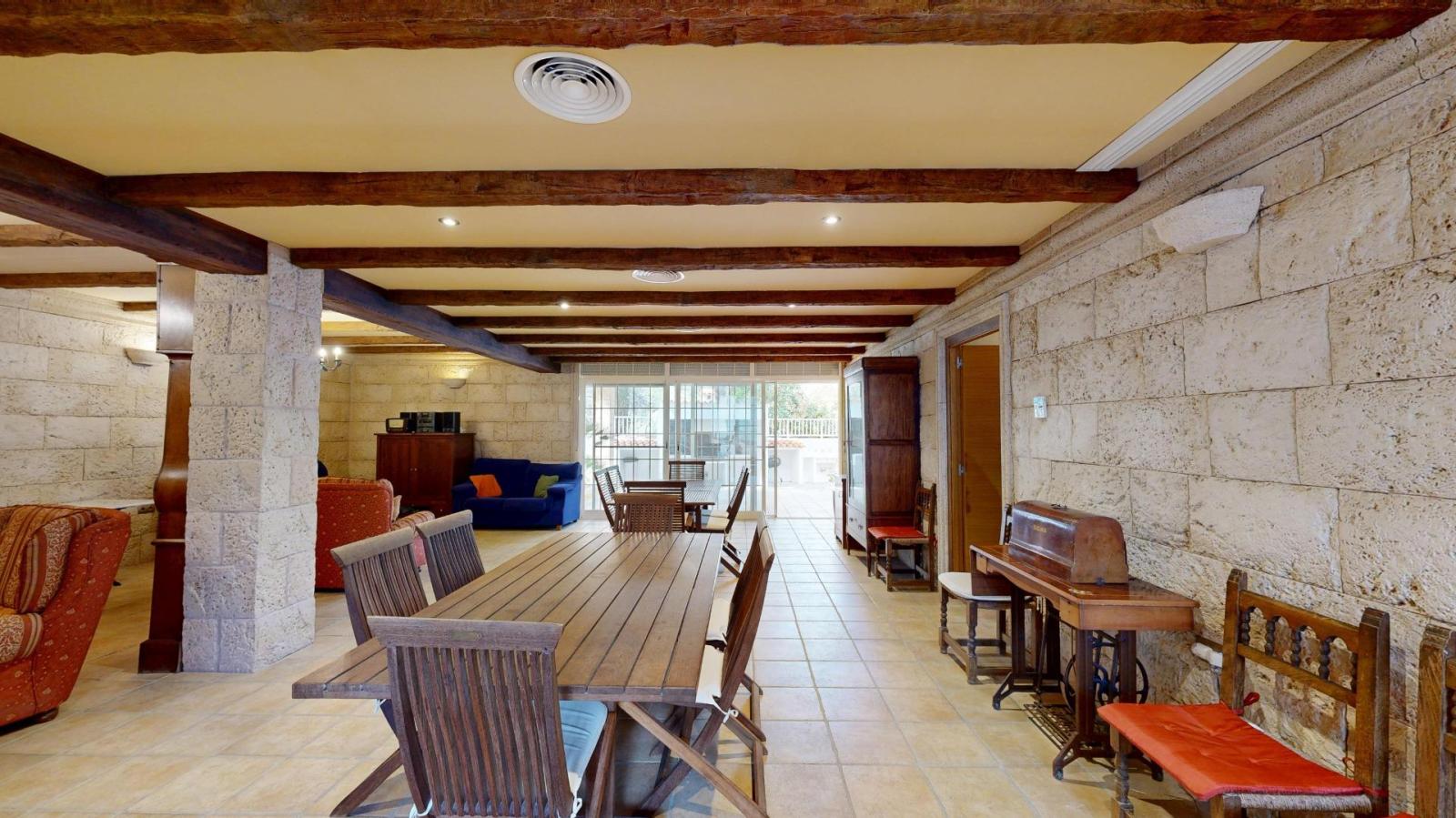 Chalet for Sale in Alzira