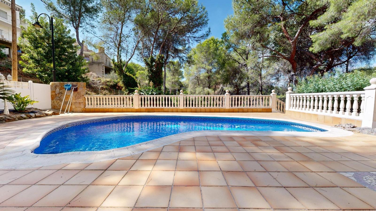 Chalet for Sale in Alzira