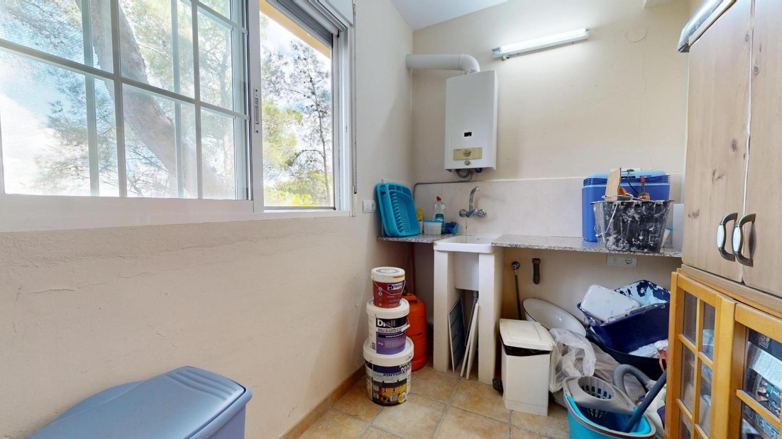 Chalet for Sale in Alzira