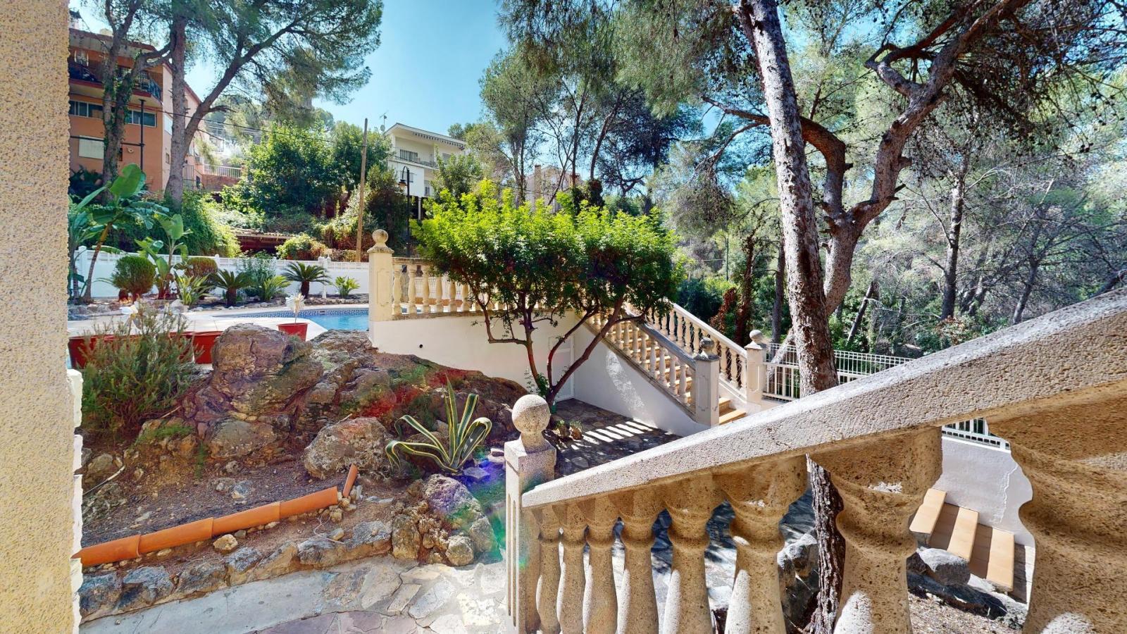 Chalet for Sale in Alzira