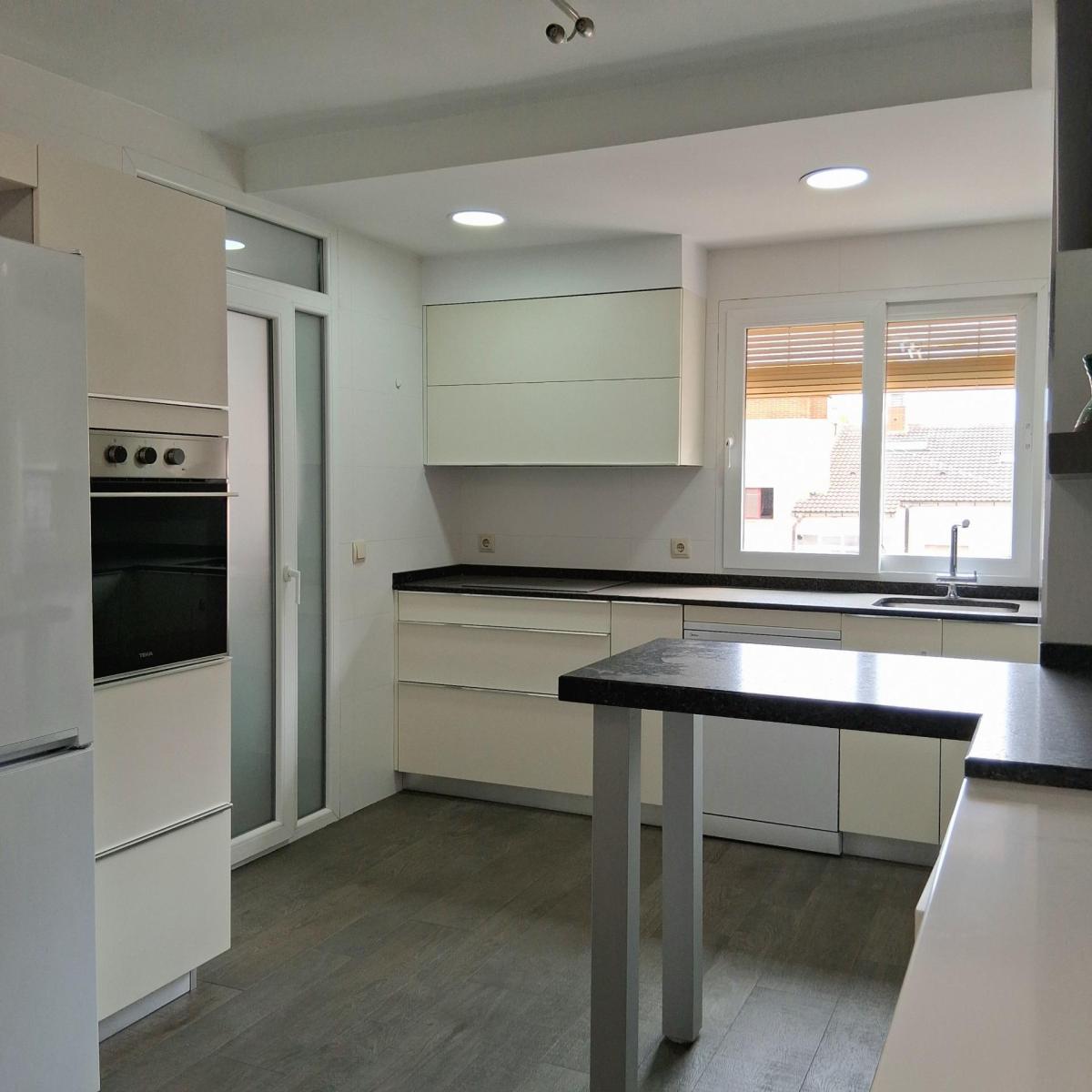 Flat for Sale in Albacete