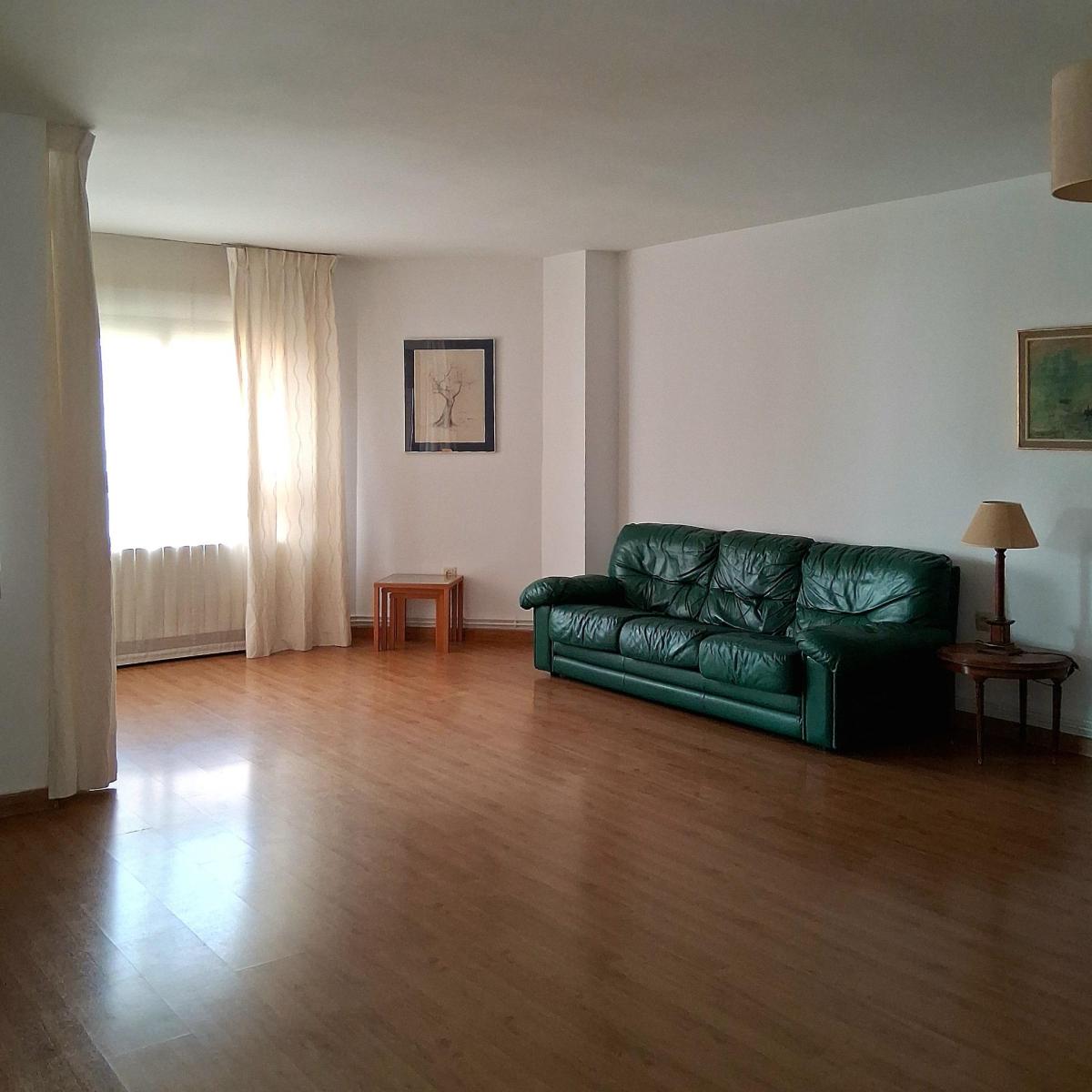 Flat for Sale in Albacete