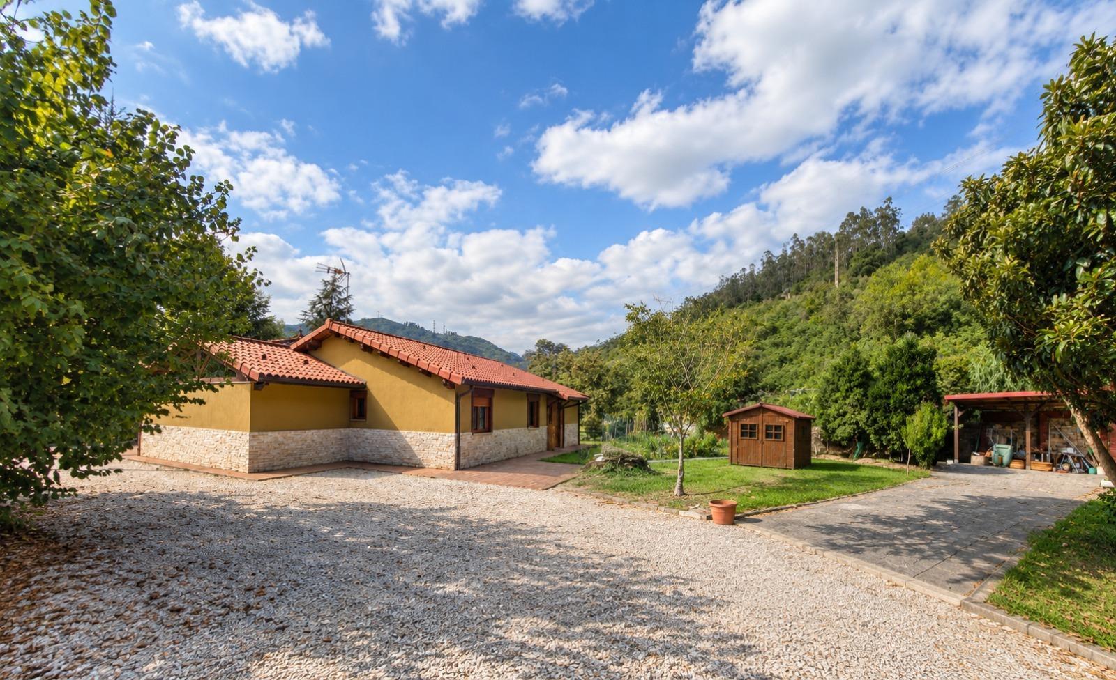 Chalet en Venta en Ribera de Arriba