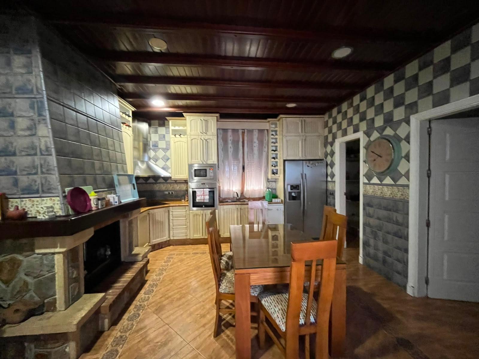 Chalet for Sale in Don Benito