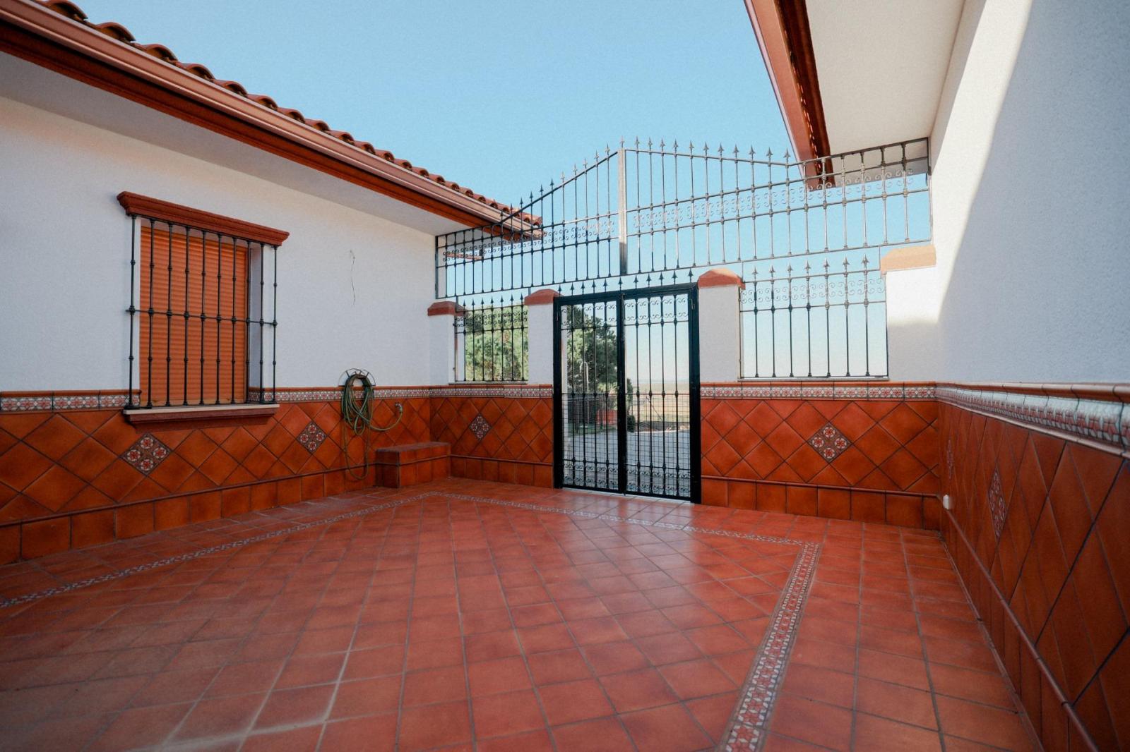 Chalet for Sale in Don Benito
