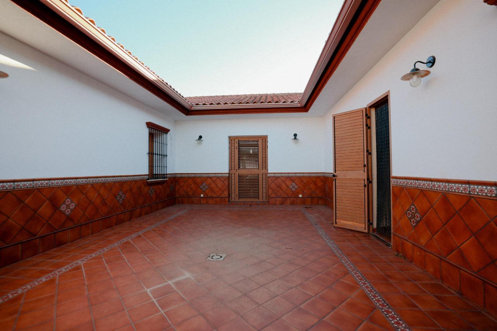Chalet for Sale in Don Benito