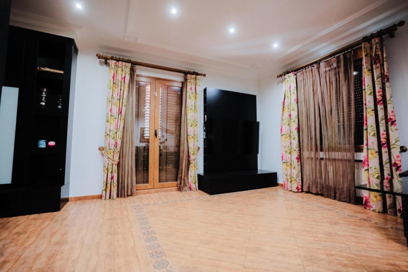 Chalet for Sale in Don Benito