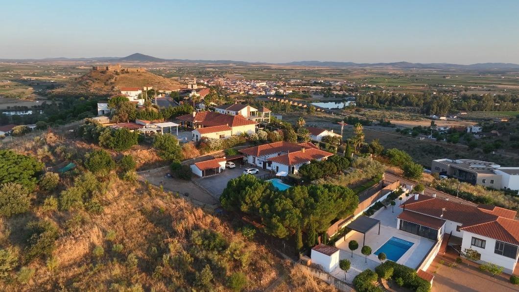 Chalet for Sale in Don Benito