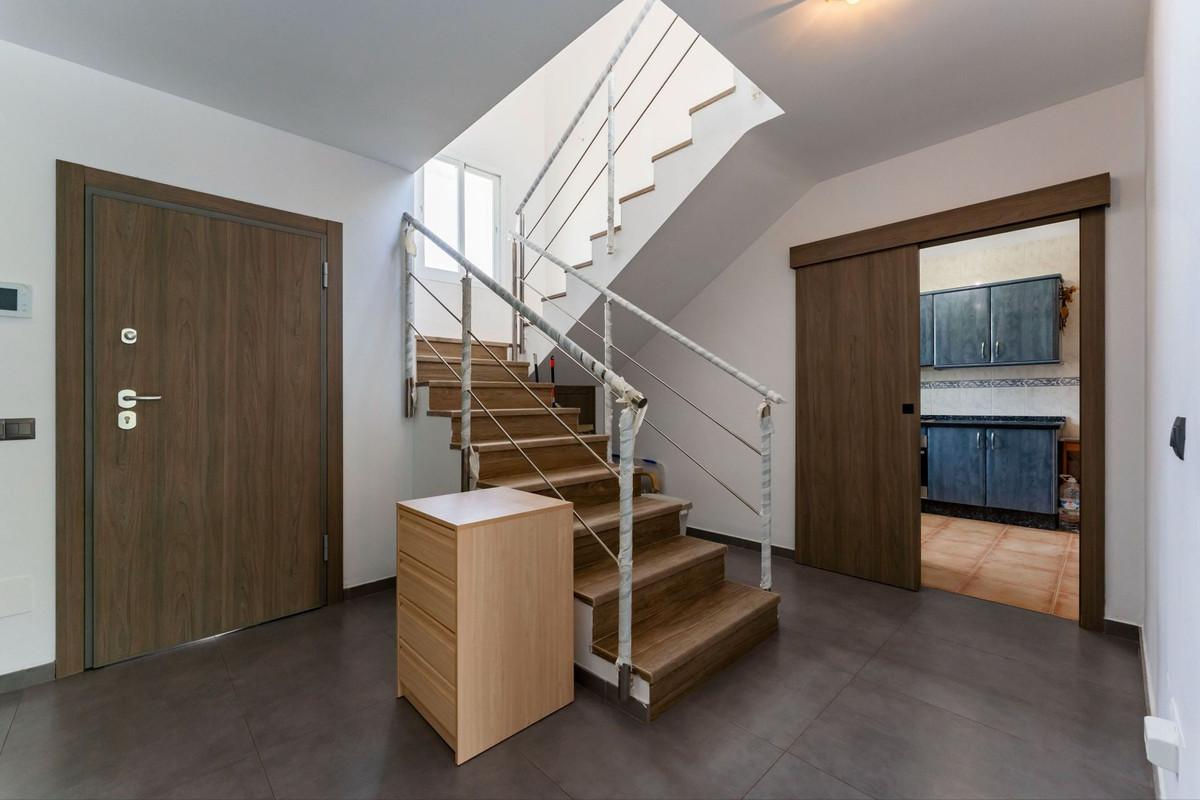 Villa for Sale in Coín