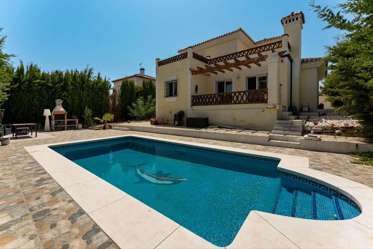Villa for Sale in Coín