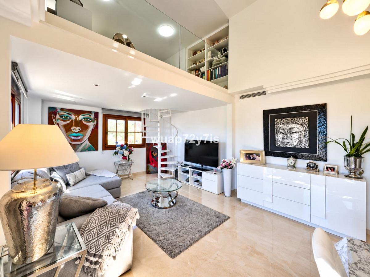 Penthouse for Sale in Benahavís