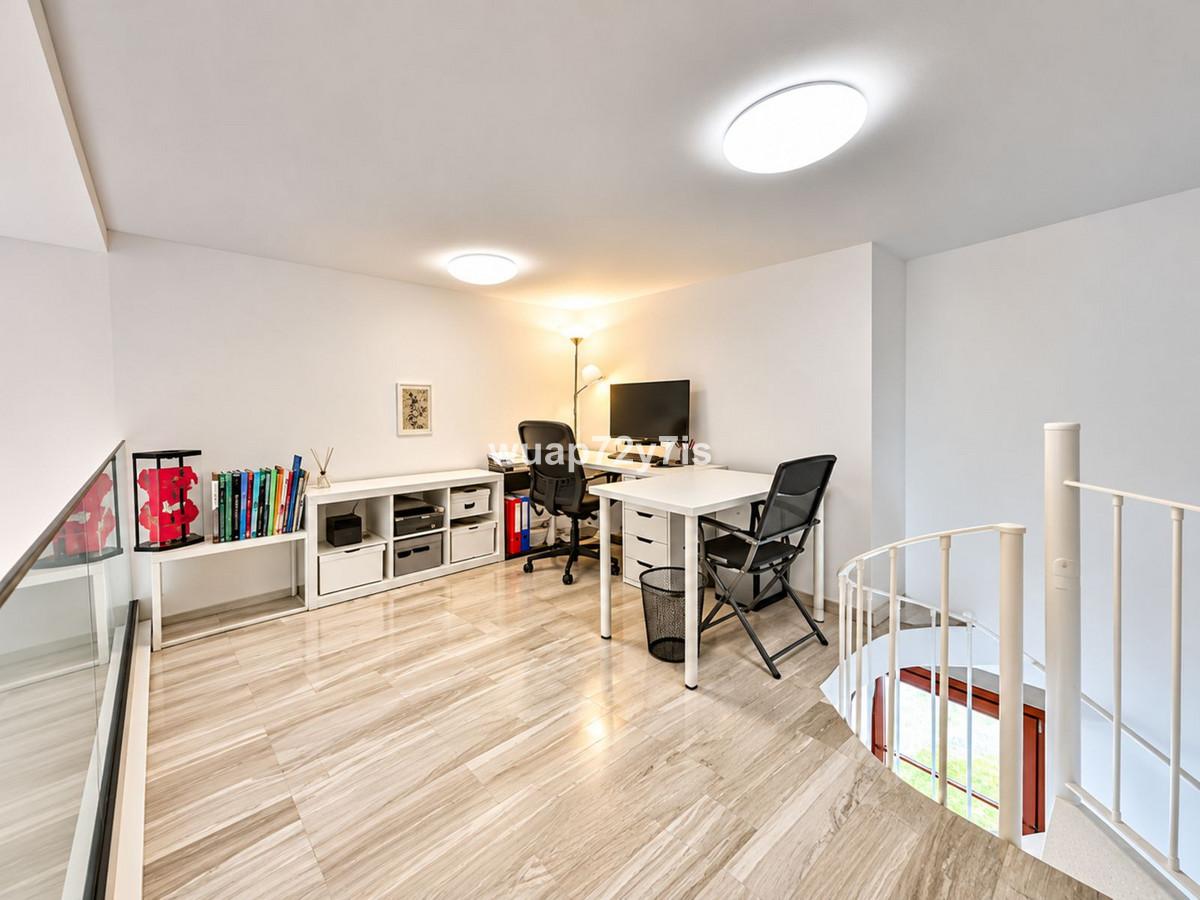 Penthouse for Sale in Benahavís