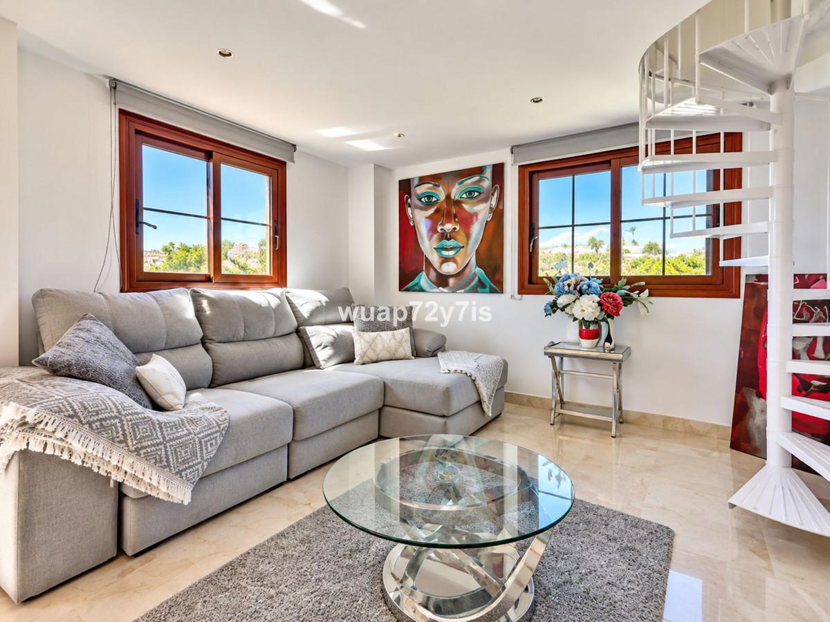 Penthouse for Sale in Benahavís