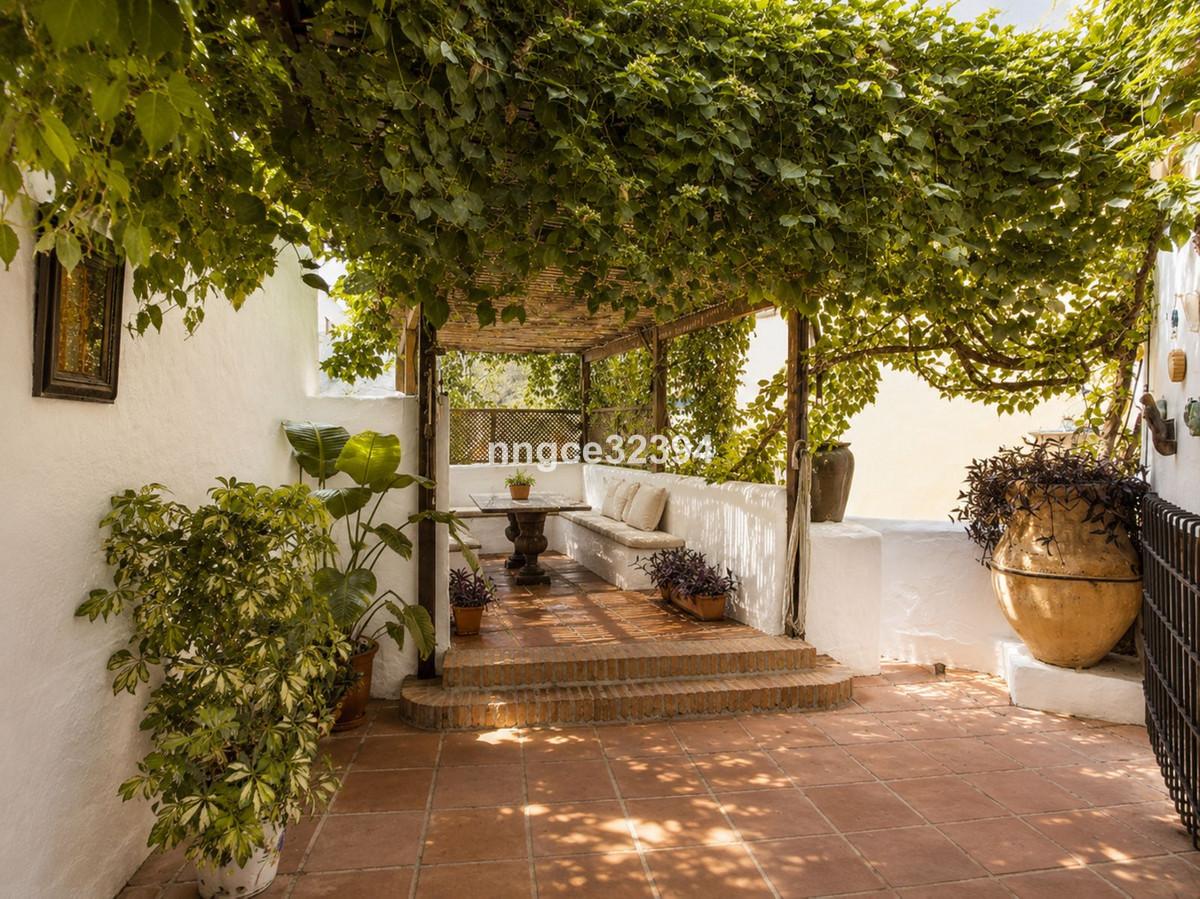 Villa for Sale in Benahavís