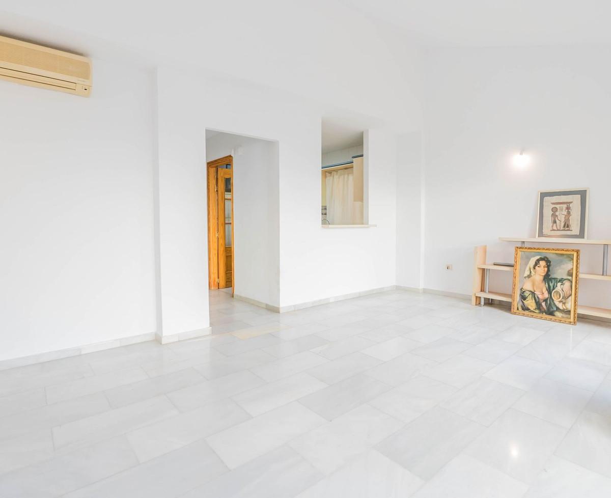 Villa for Sale in Fuengirola