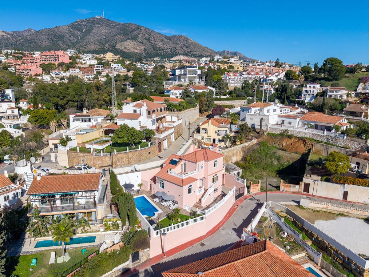 Villa for Sale in Fuengirola