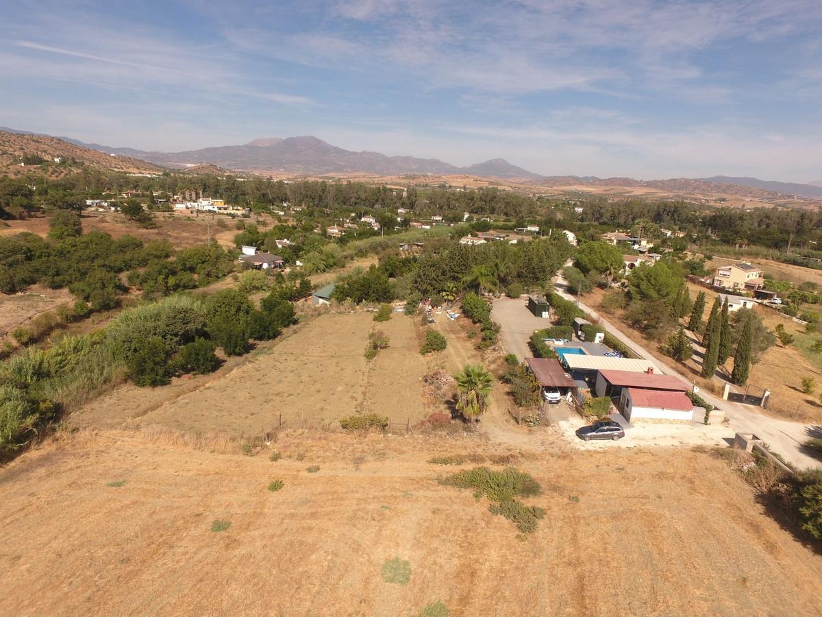 Villa for Sale in Coín